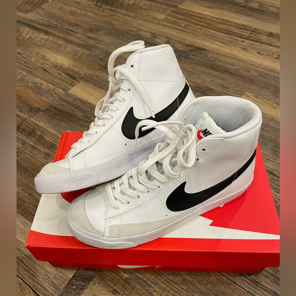 Nike Blazer Mid ‘77